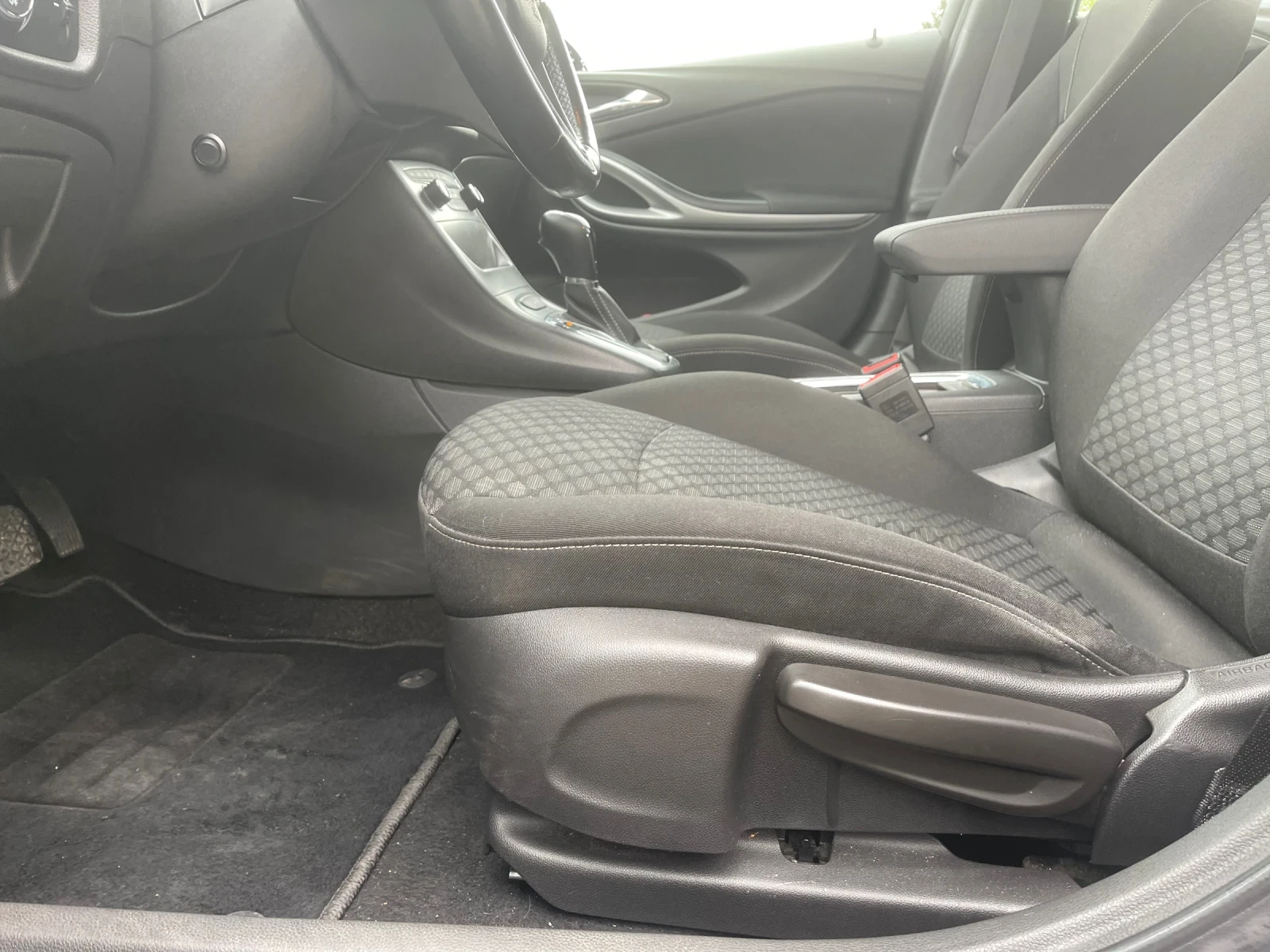 Opel Astra 1.6 CDTI. FULL LED Lux - изображение 5