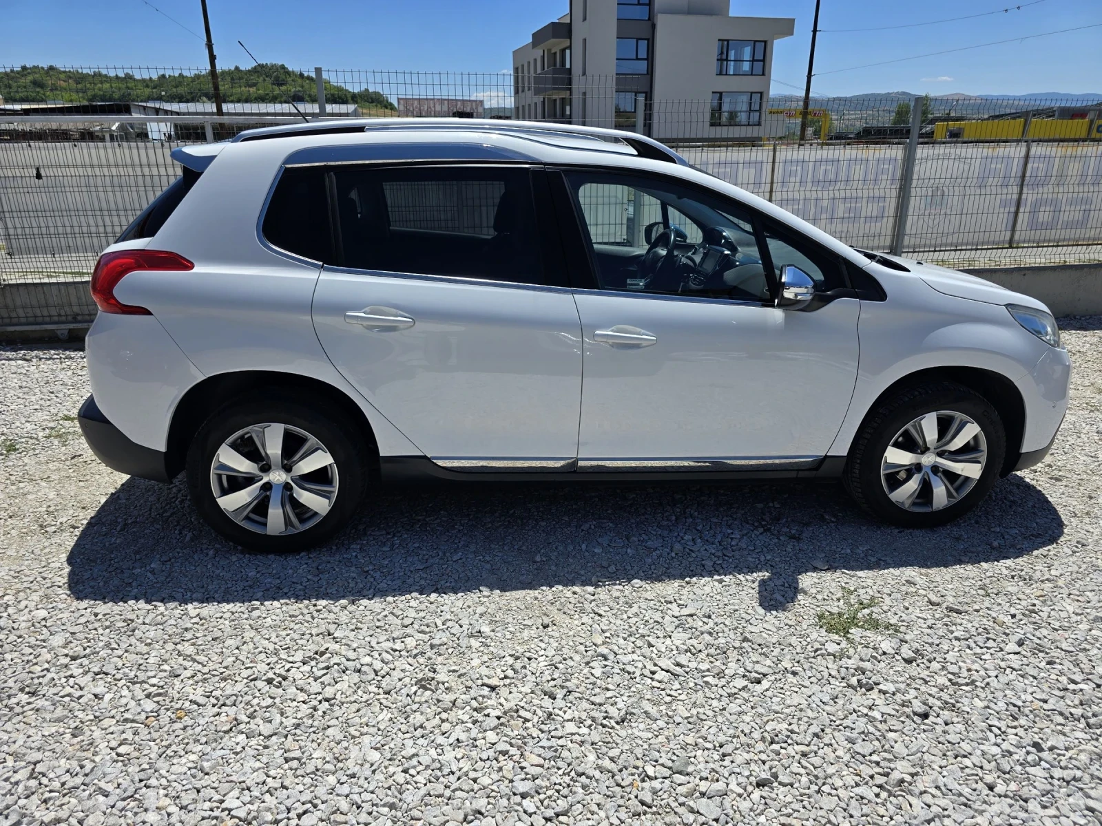 Peugeot 2008 1.6 HDI AUTOMAT EURO5B - изображение 7