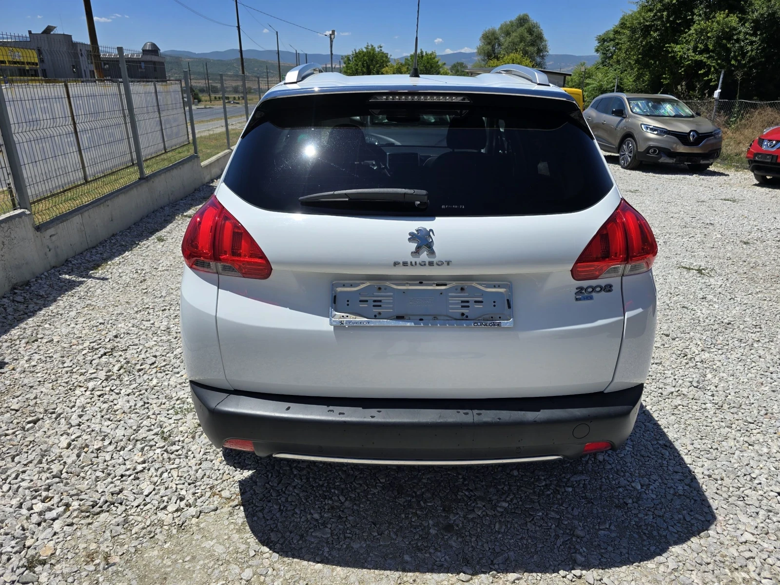 Peugeot 2008 1.6 HDI AUTOMAT EURO5B - изображение 5