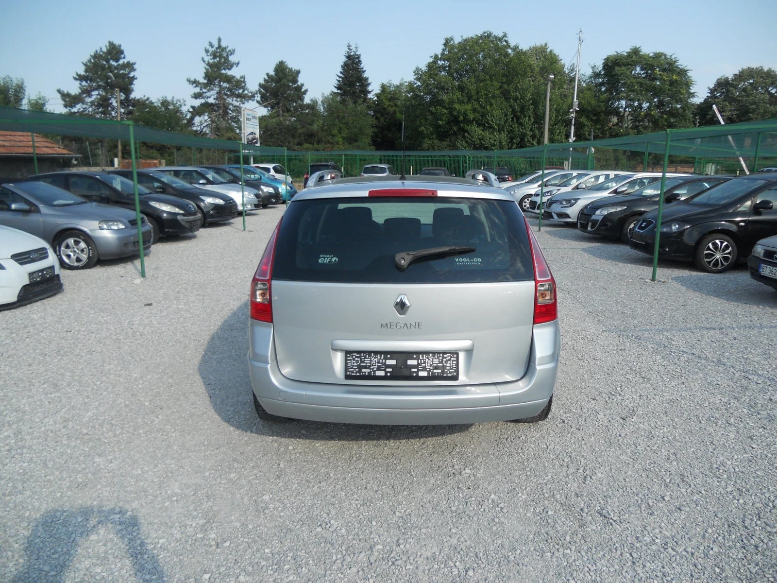 Renault Megane 1.4i ЛИЗИНГ!!!! РЕАЛНИ КИЛОМЕТРИ+ СЕРВИЗНА ИСТОРИЯ - изображение 5