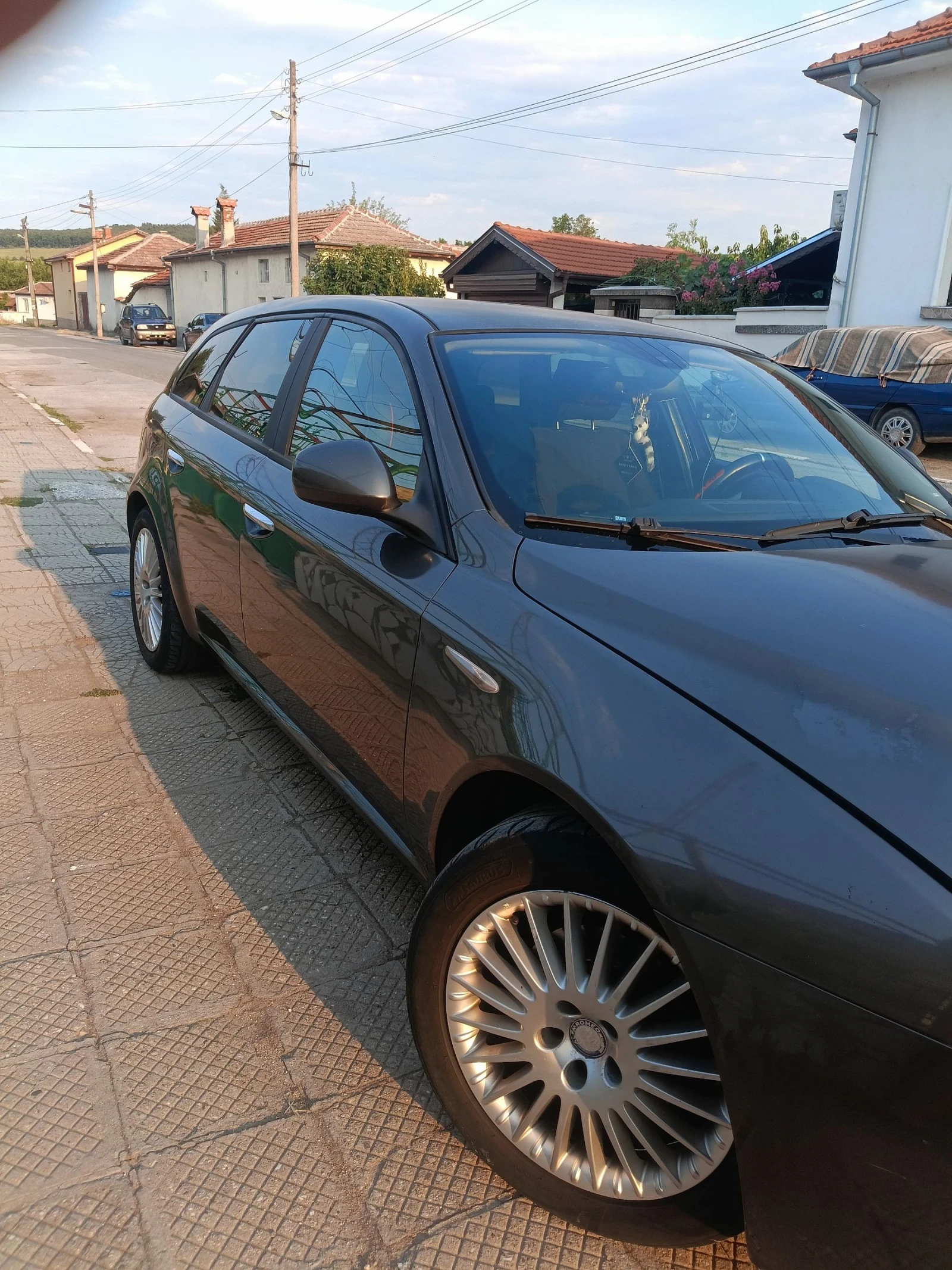 Alfa Romeo 159 sportwagon  - изображение 4