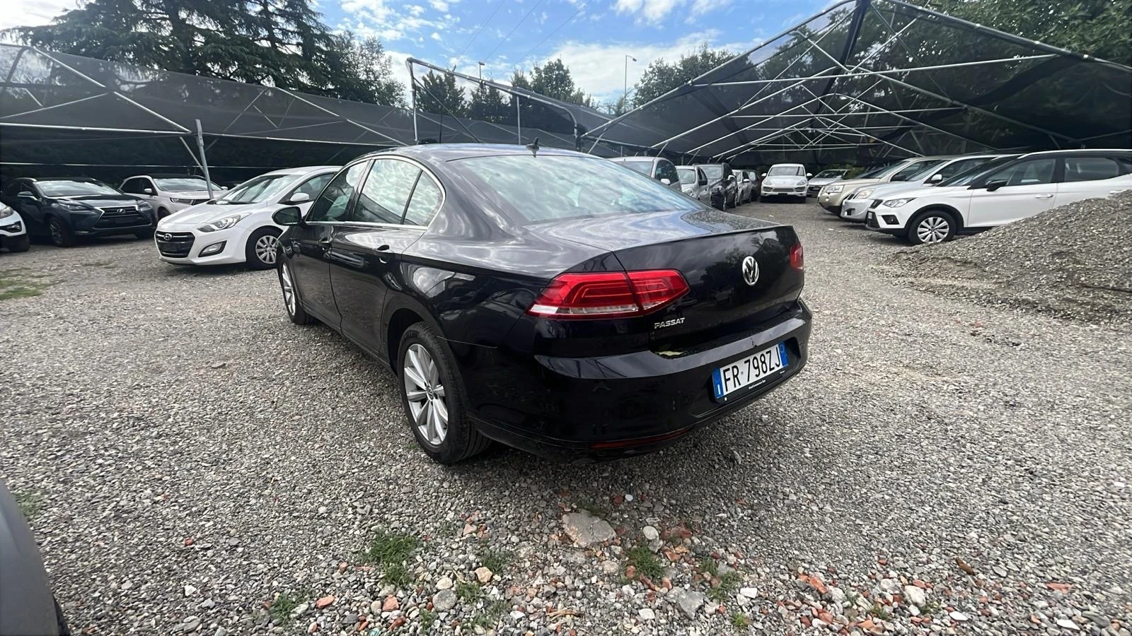 VW Passat (KATO НОВА) - изображение 4