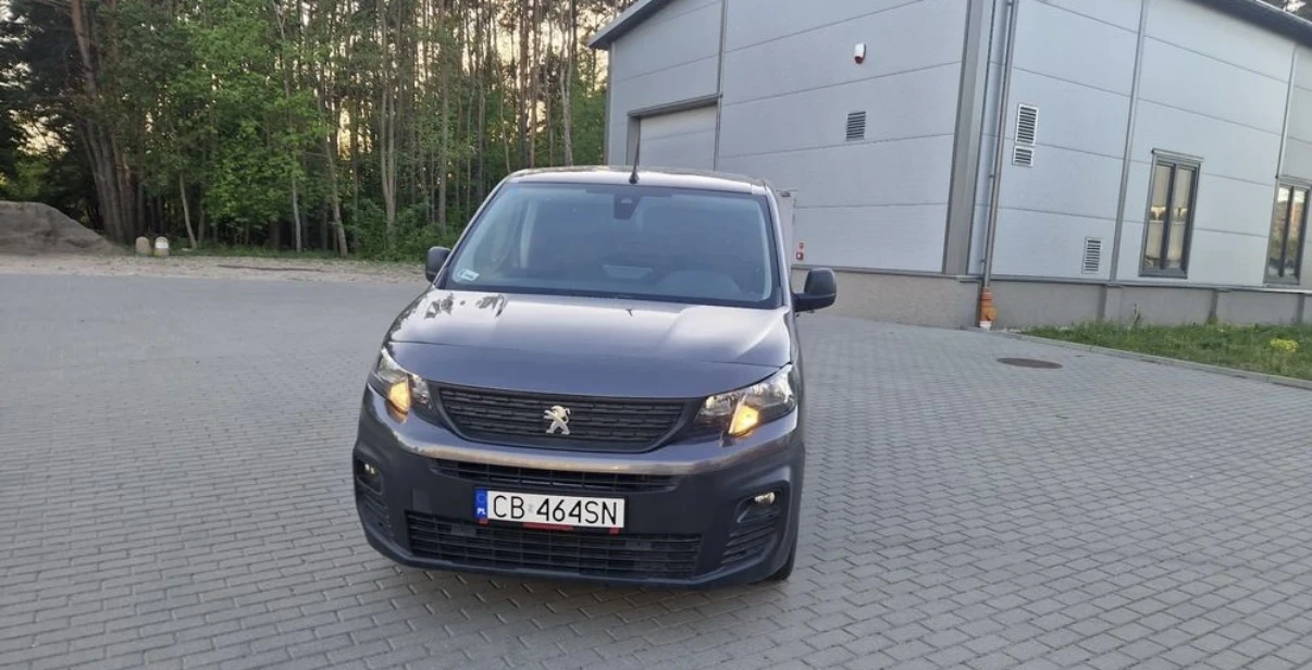 Peugeot Partner 1.5HDI Товарен 130кс Нов Внос - изображение 2