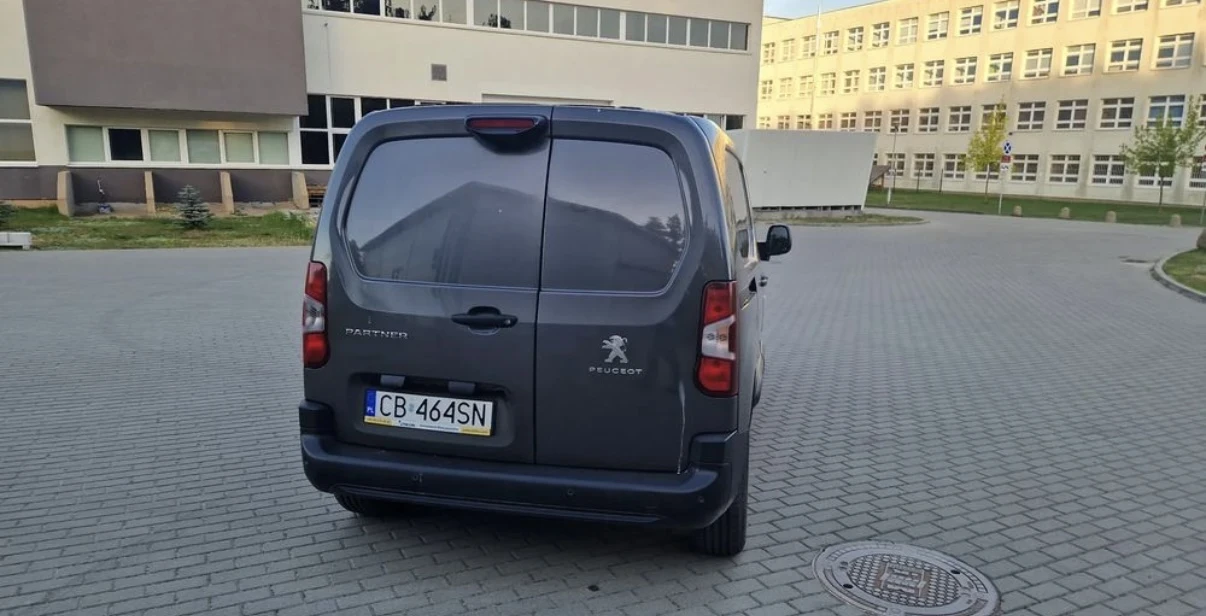 Peugeot Partner 1.5HDI Товарен 130кс Нов Внос - изображение 5