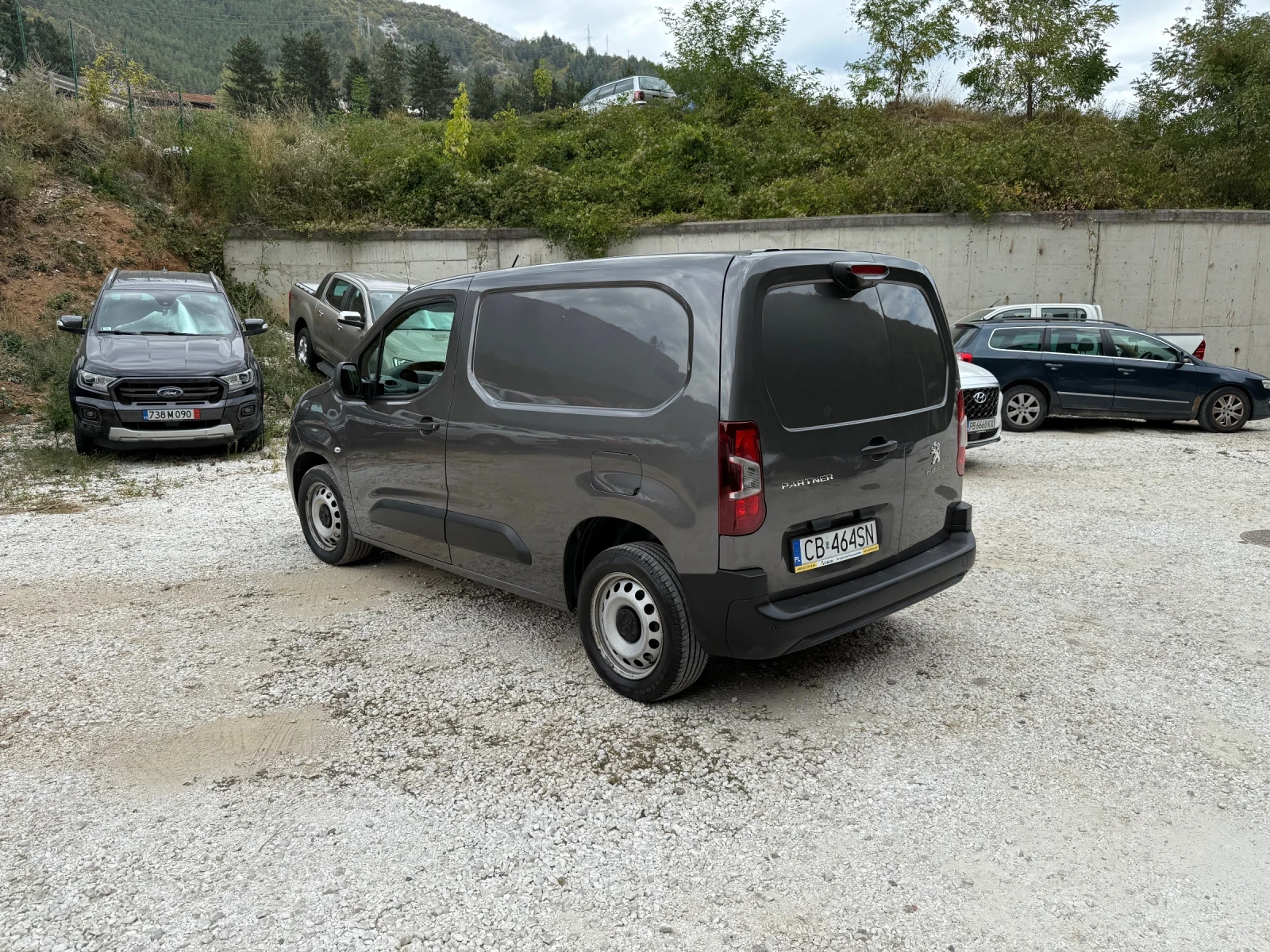 Peugeot Partner 1.5HDI Товарен 130кс Нов Внос - изображение 3