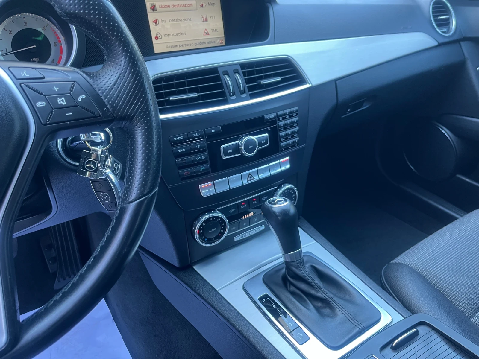 Mercedes-Benz C 200 200CDi - изображение 9