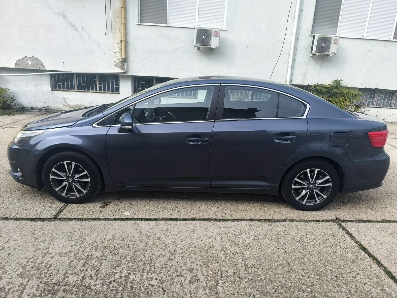 Toyota Avensis  - изображение 3