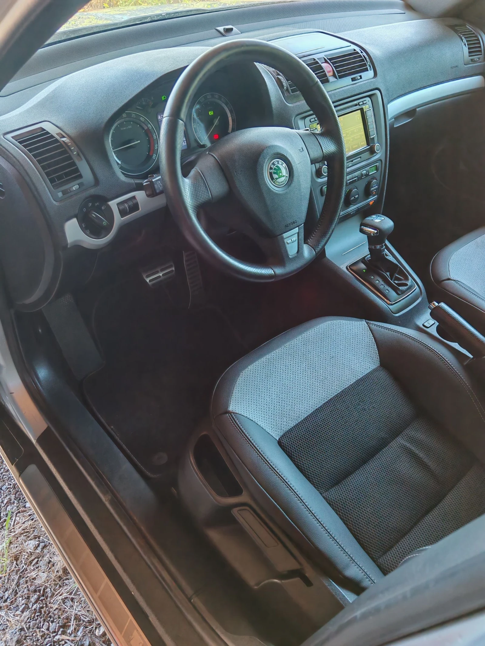 Skoda Octavia VRS, снимка 8 - Автомобили и джипове - 52566633
