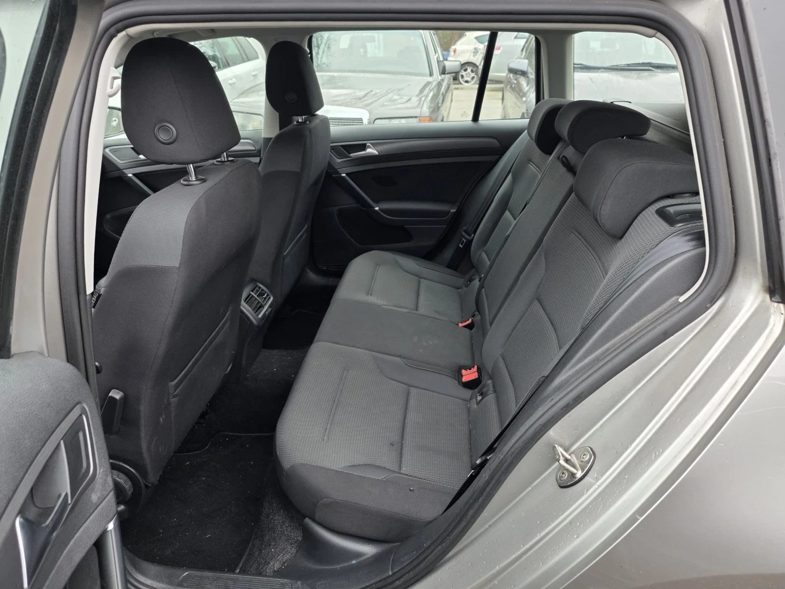 VW Golf 1.6TDI/116HP/AUTOMATIC  - изображение 10