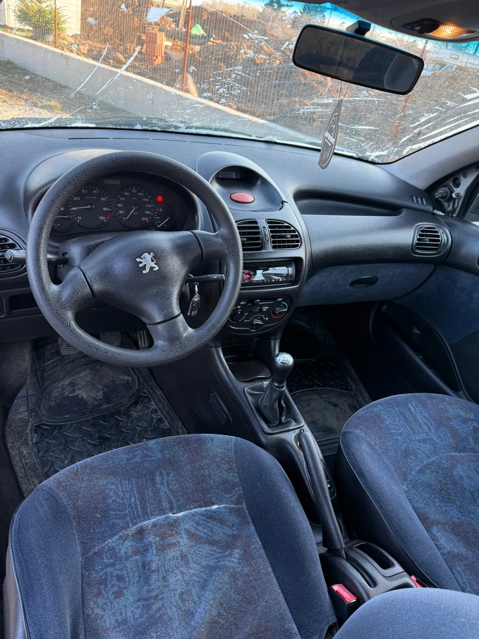 Peugeot 206, снимка 7 - Автомобили и джипове - 53851669