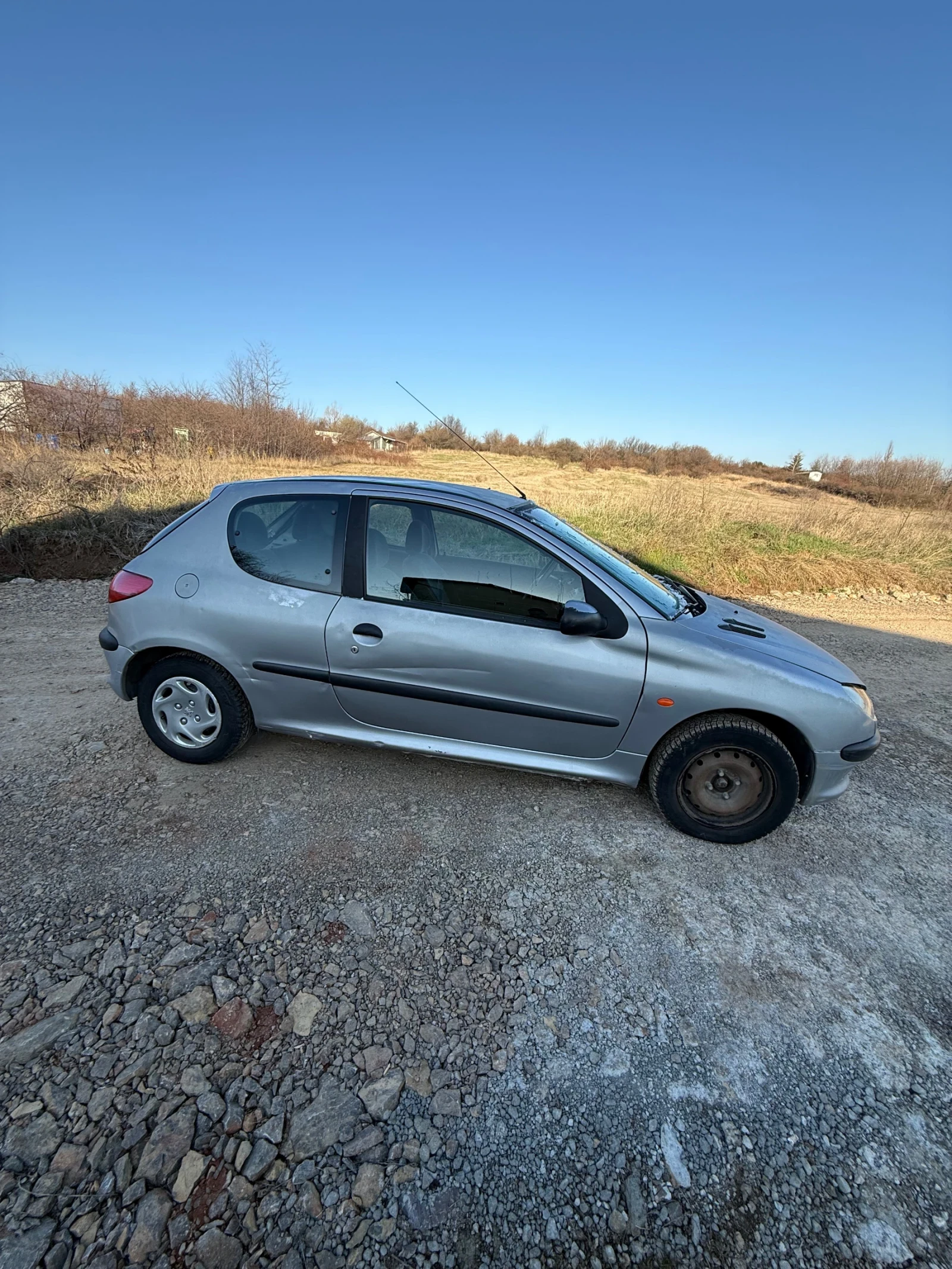 Peugeot 206, снимка 4 - Автомобили и джипове - 53851669