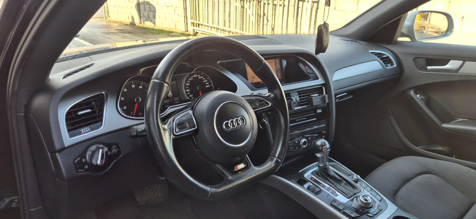 Audi A4 Автомат, снимка 8 - Автомобили и джипове - 53852431