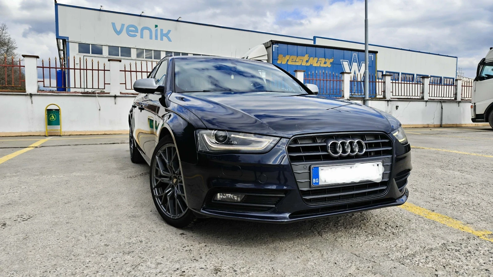 Audi A4 Автомат, снимка 3 - Автомобили и джипове - 53852431