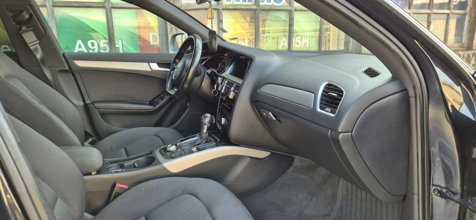 Audi A4 Автомат, снимка 11 - Автомобили и джипове - 53852431