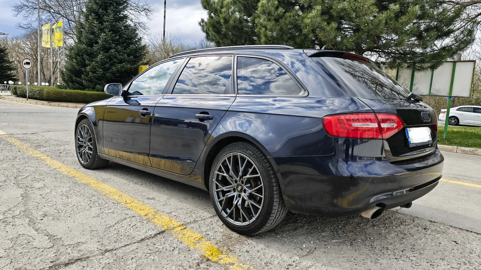 Audi A4 Автомат, снимка 5 - Автомобили и джипове - 53852431