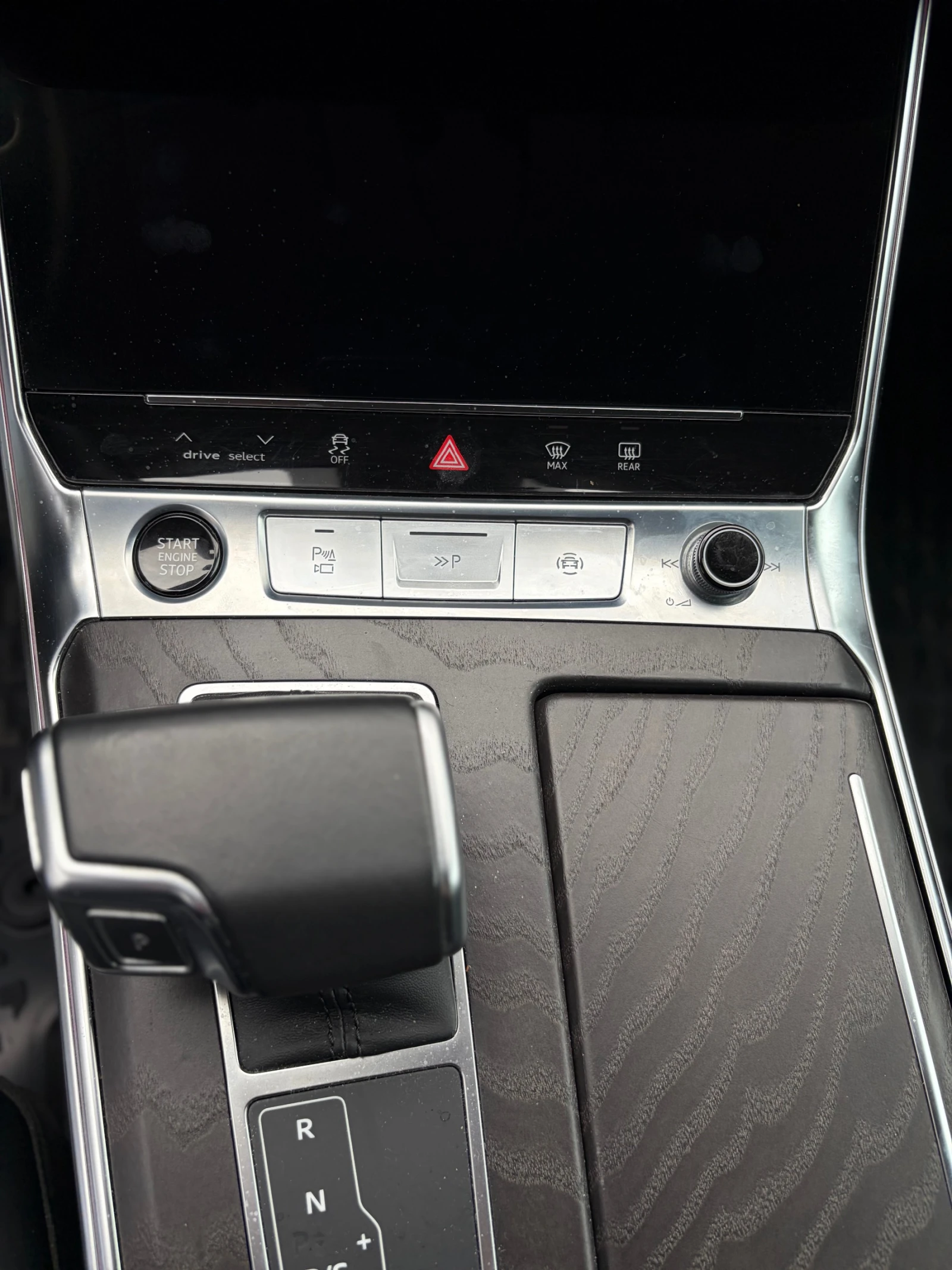 Audi A6 50 TDI Quattro Mild Hybrid* FULL MAX, снимка 13 - Автомобили и джипове - 53964193