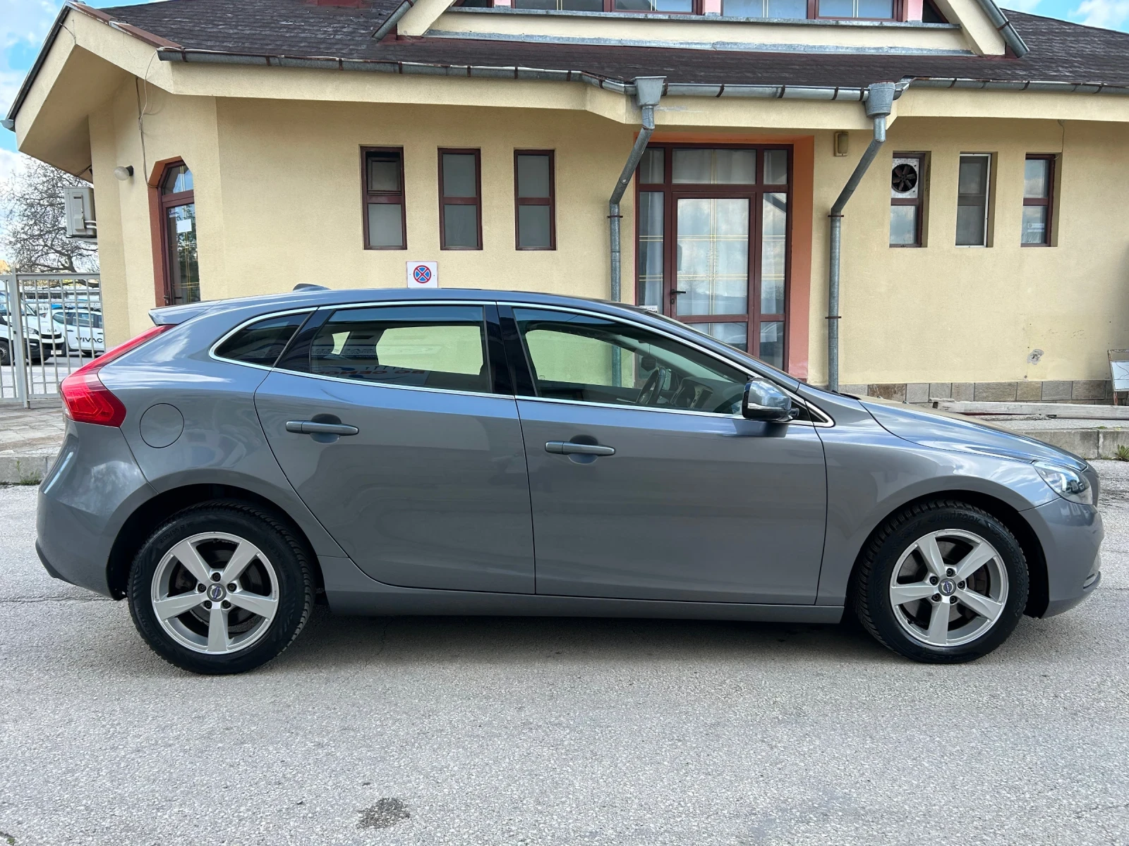 Volvo V40 2.0D 190k.c. LED DIGITAL  | Mobile.bg � ����������� 4