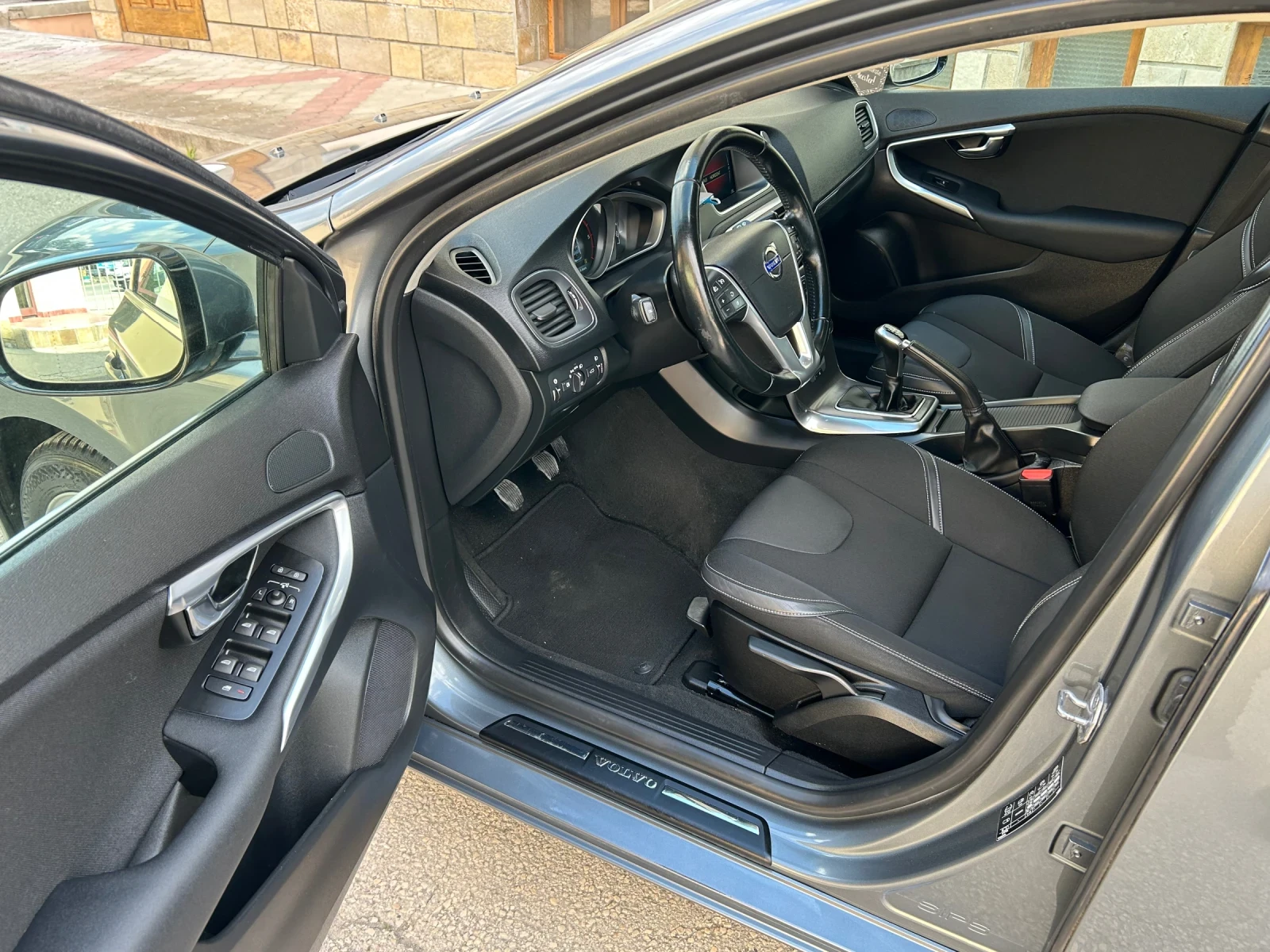 Volvo V40 2.0D 190k.c. LED DIGITAL  | Mobile.bg � ����������� 8