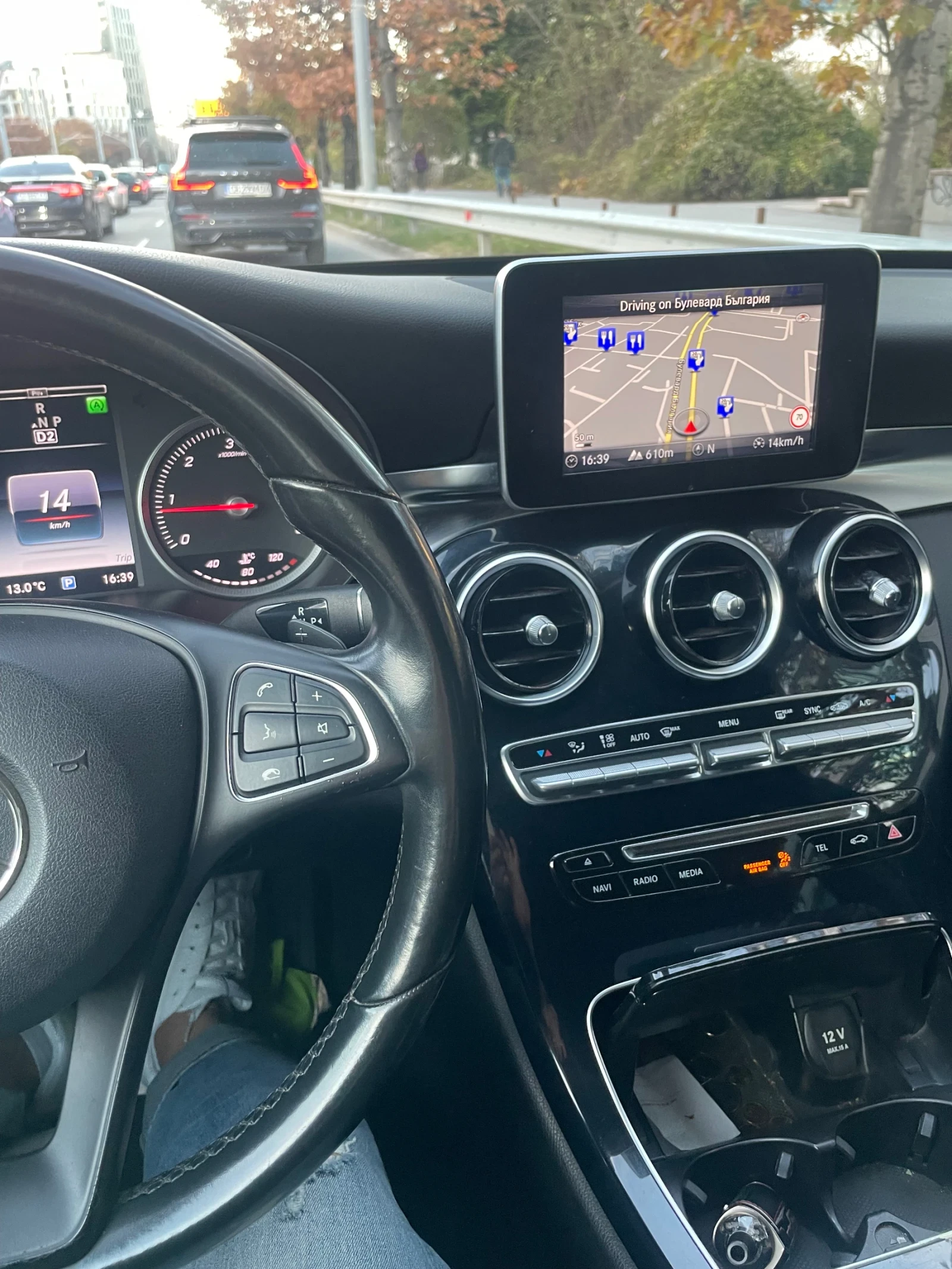 Mercedes-Benz C 220, снимка 11 - Автомобили и джипове - 54369806
