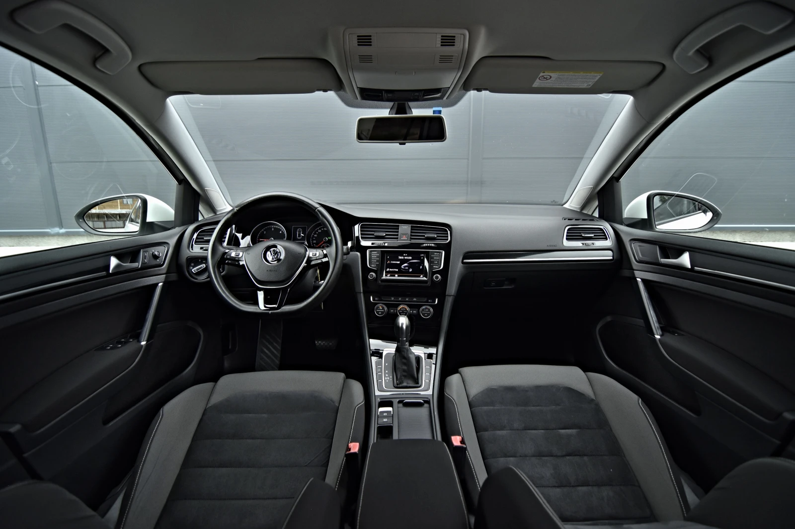 VW Golf HIGHLINE* АВТОМАТИК* , снимка 14 - Автомобили и джипове - 54388616