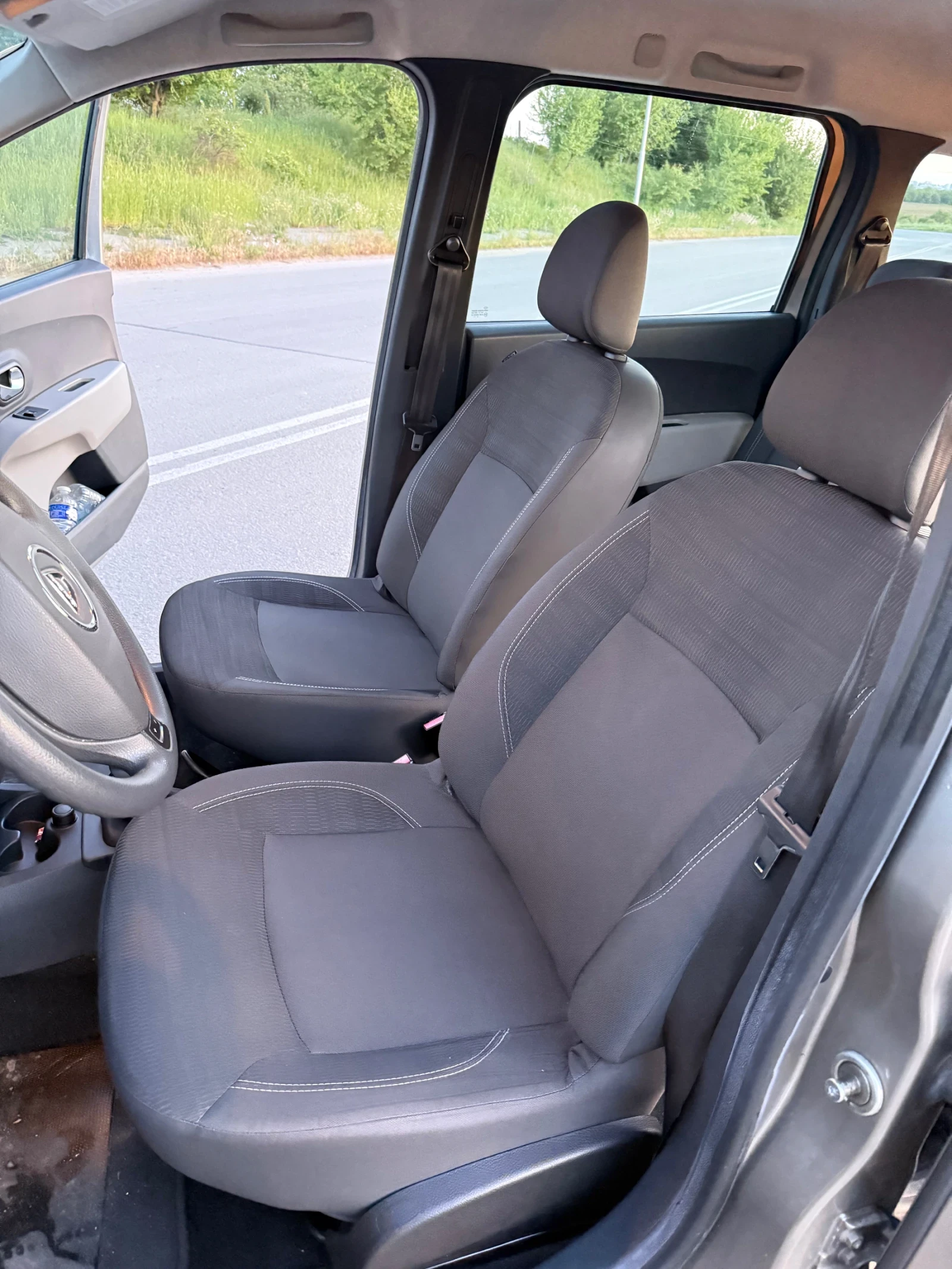 Dacia Lodgy, снимка 13 - Автомобили и джипове - 54492770