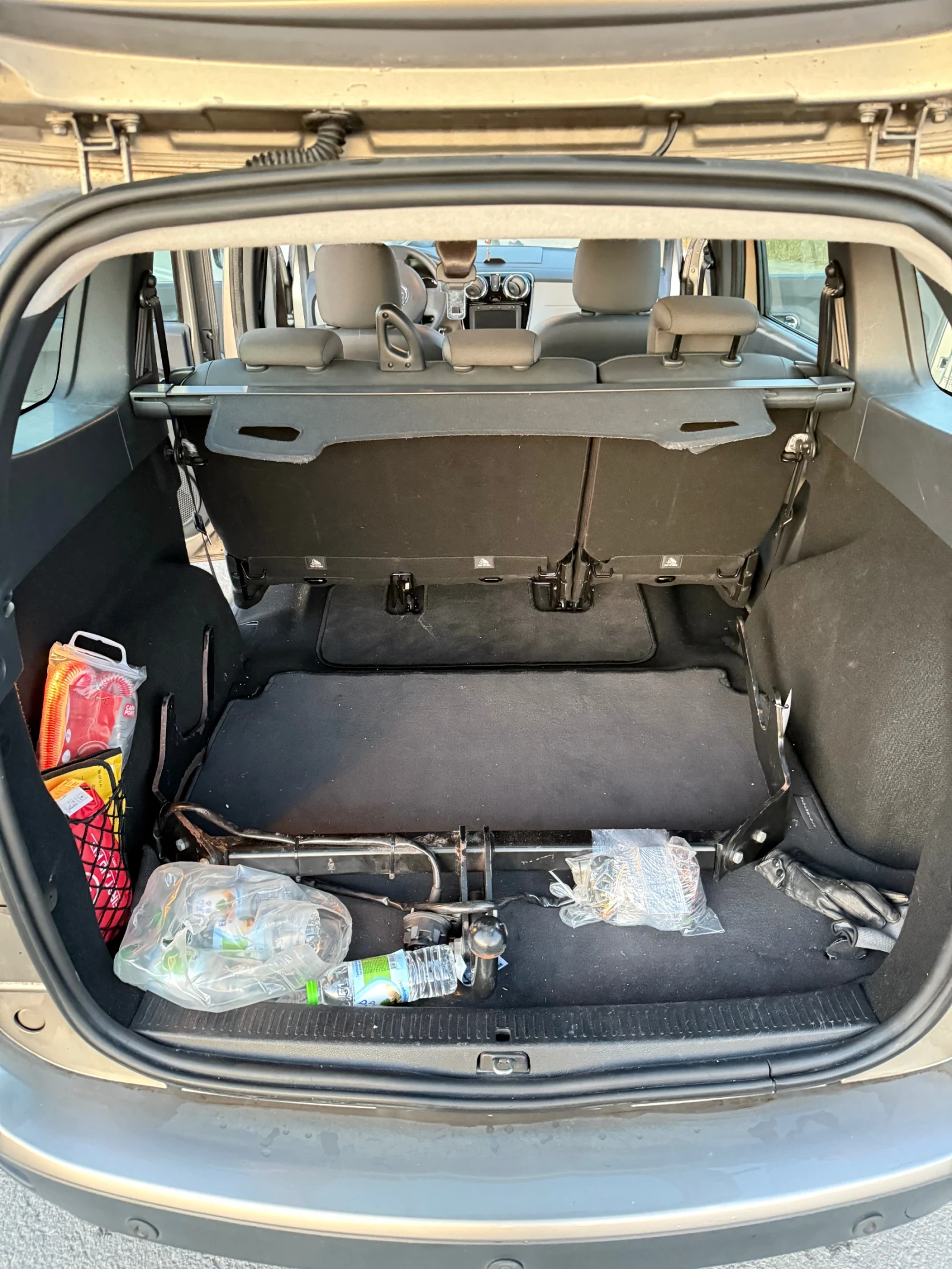 Dacia Lodgy, снимка 9 - Автомобили и джипове - 54492770