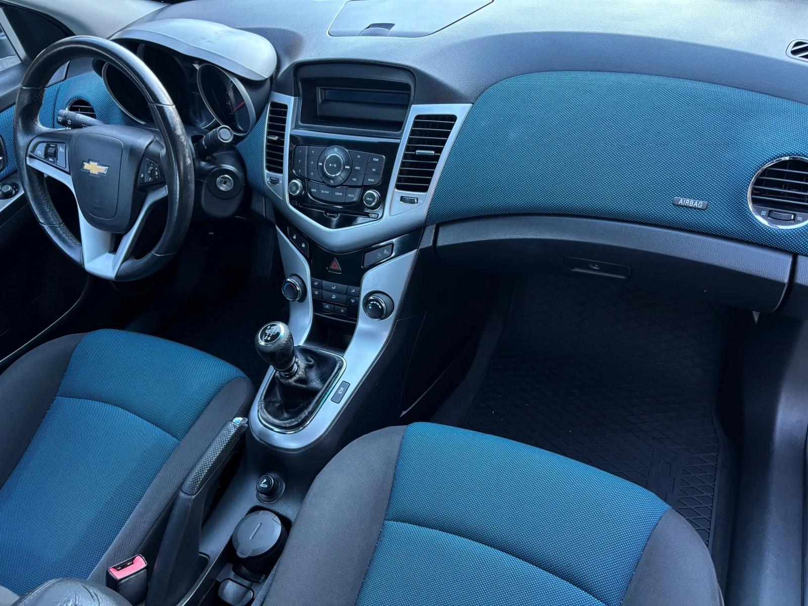 Chevrolet Cruze 1.6 i FACE /134k км, снимка 8 - Автомобили и джипове - 54582759