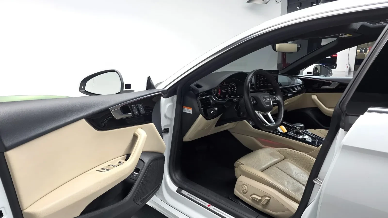 Audi A5 Premium* Quattro* TDI* HeadUp* Camera* Navi, снимка 5 - Автомобили и джипове - 54842743