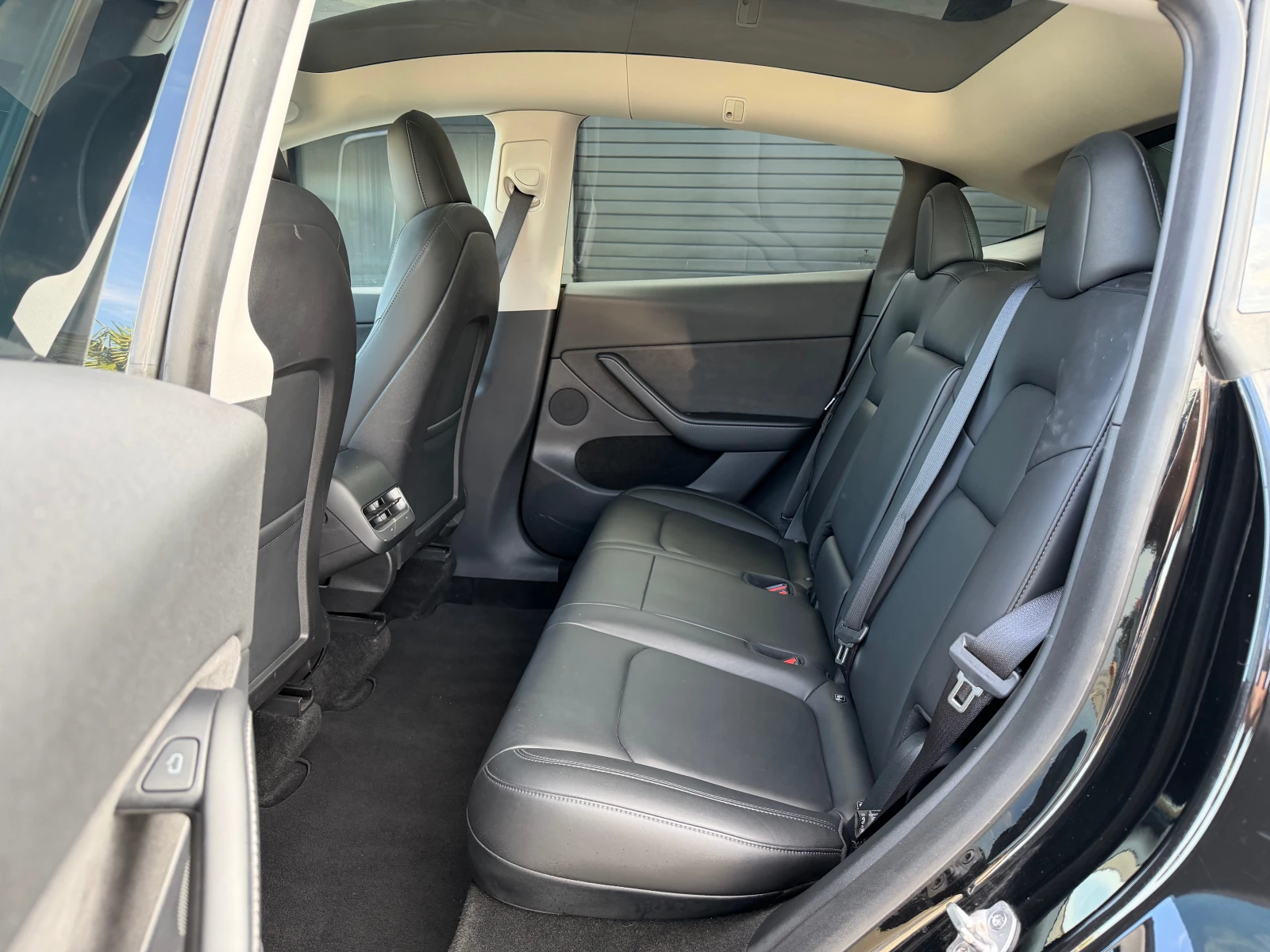 Tesla Model Y DUAL MOTOR Long Range 4x4 <NOV>, снимка 14 - Автомобили и джипове - 54989292