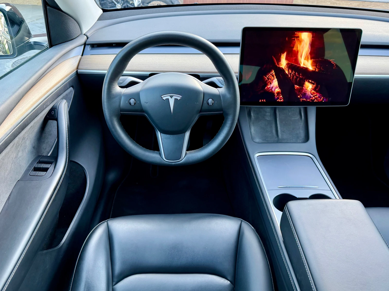 Tesla Model Y DUAL MOTOR Long Range 4x4 <NOV>, снимка 10 - Автомобили и джипове - 54989292