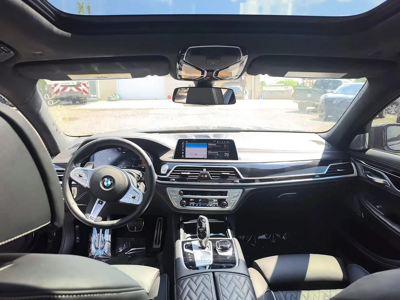 BMW 750 4.4l Xi, снимка 9 - Автомобили и джипове - 55277638