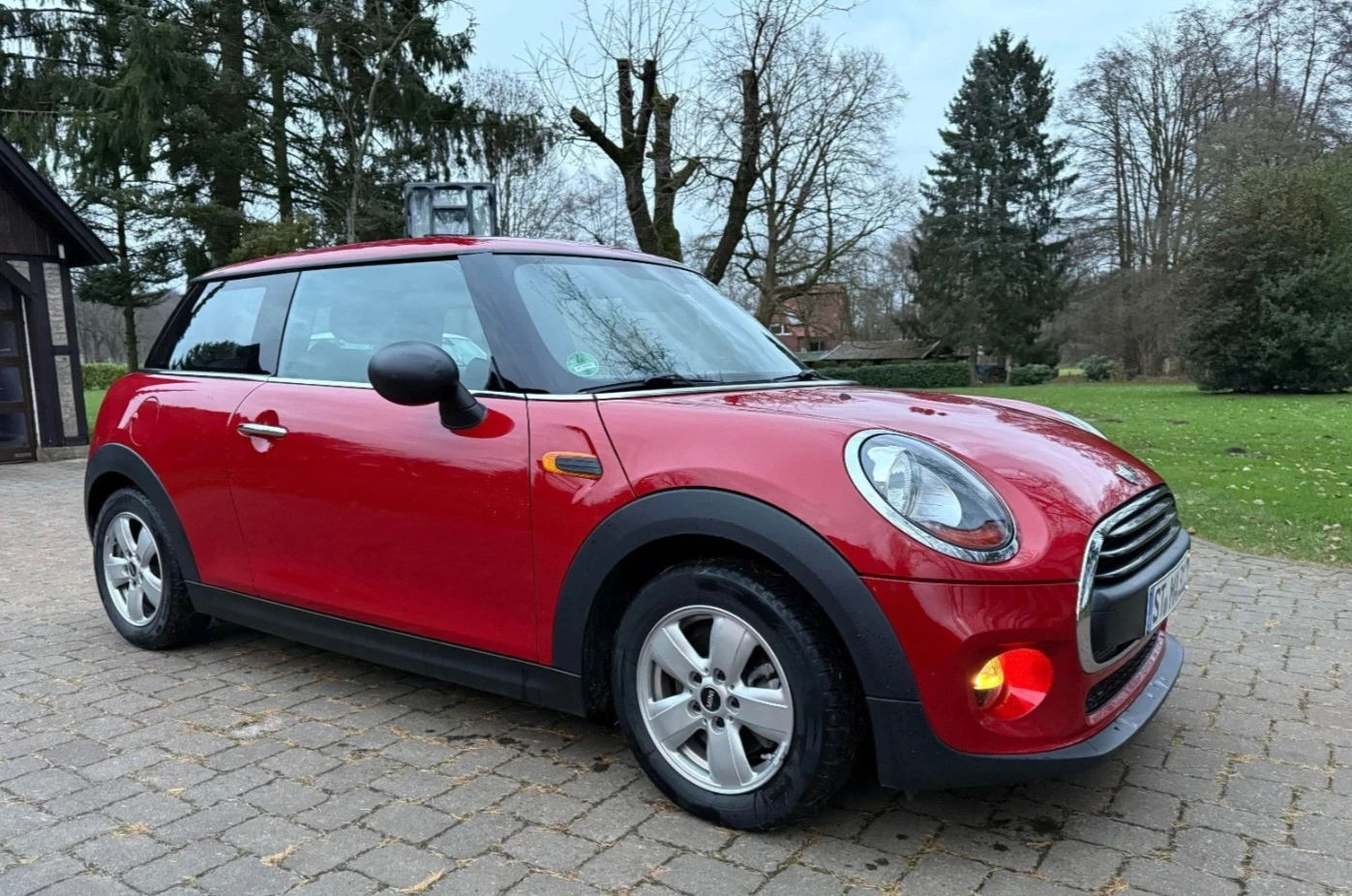 Mini D one 1.5turbo 95hp 6Manual JCW Pack, снимка 14 - Автомобили и джипове - 55483944
