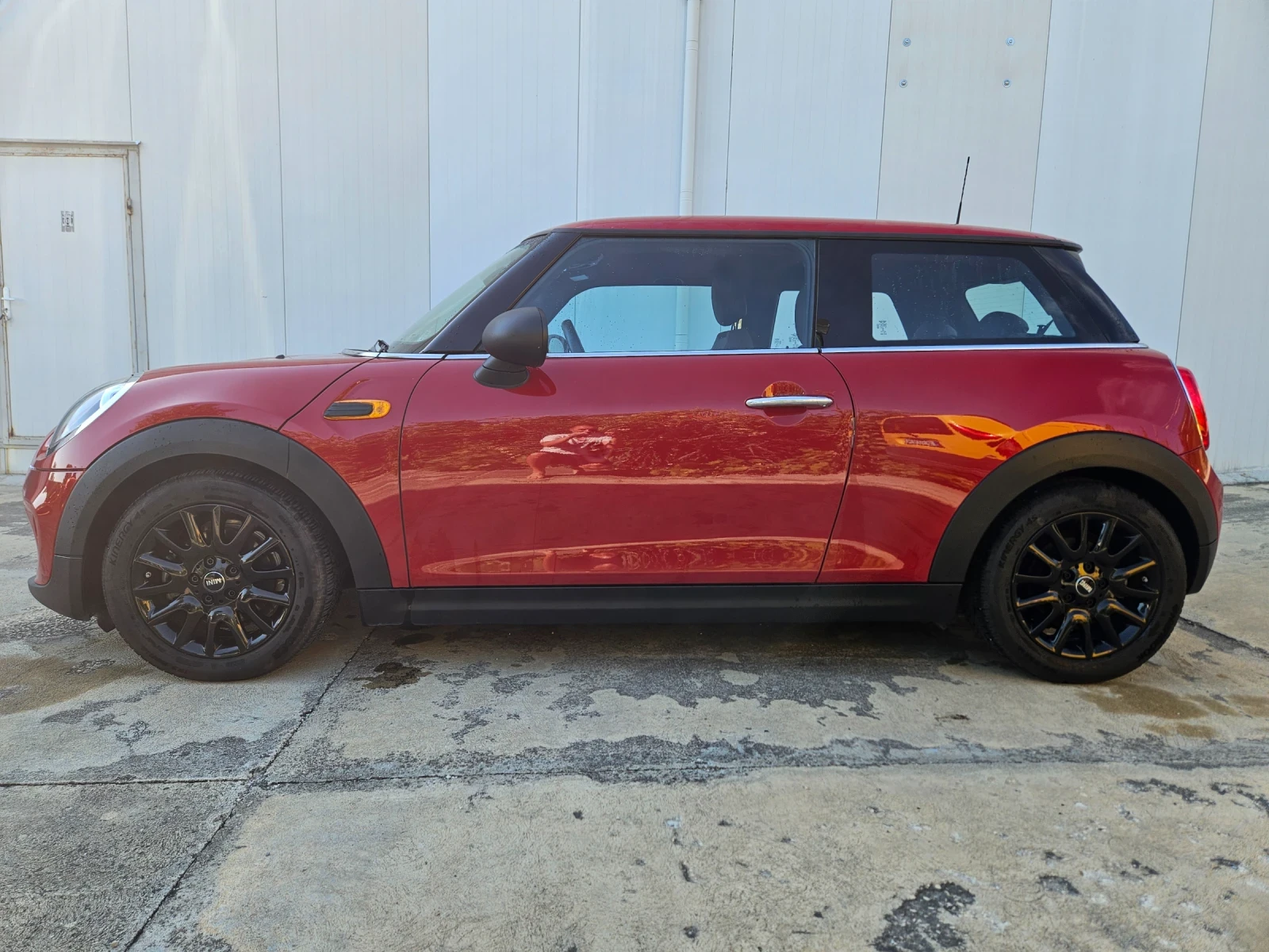 Mini D one 1.5turbo 95hp 6Manual JCW Pack, снимка 4 - Автомобили и джипове - 55483944