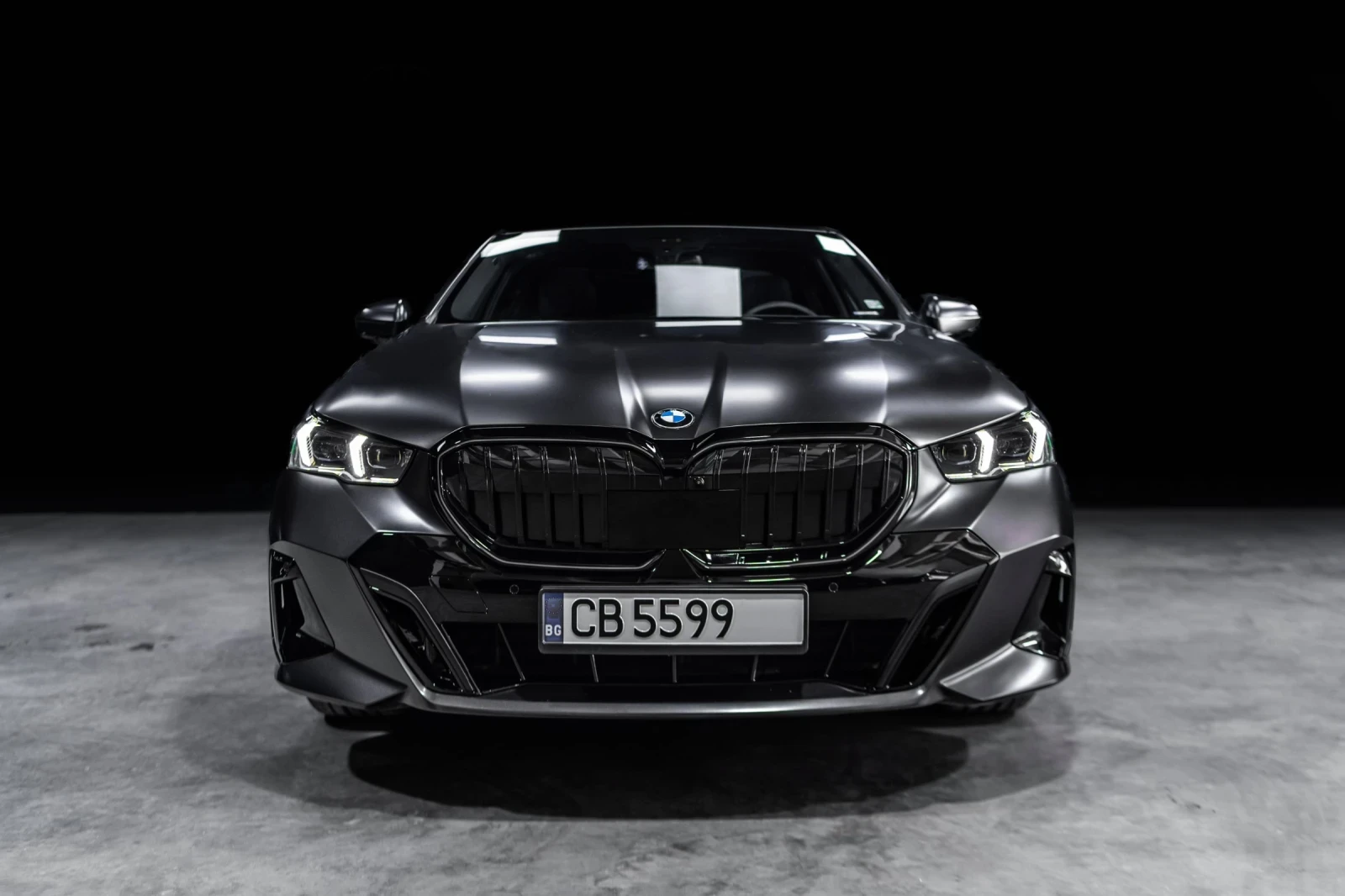 BMW 520, снимка 12 - Автомобили и джипове - 56239299