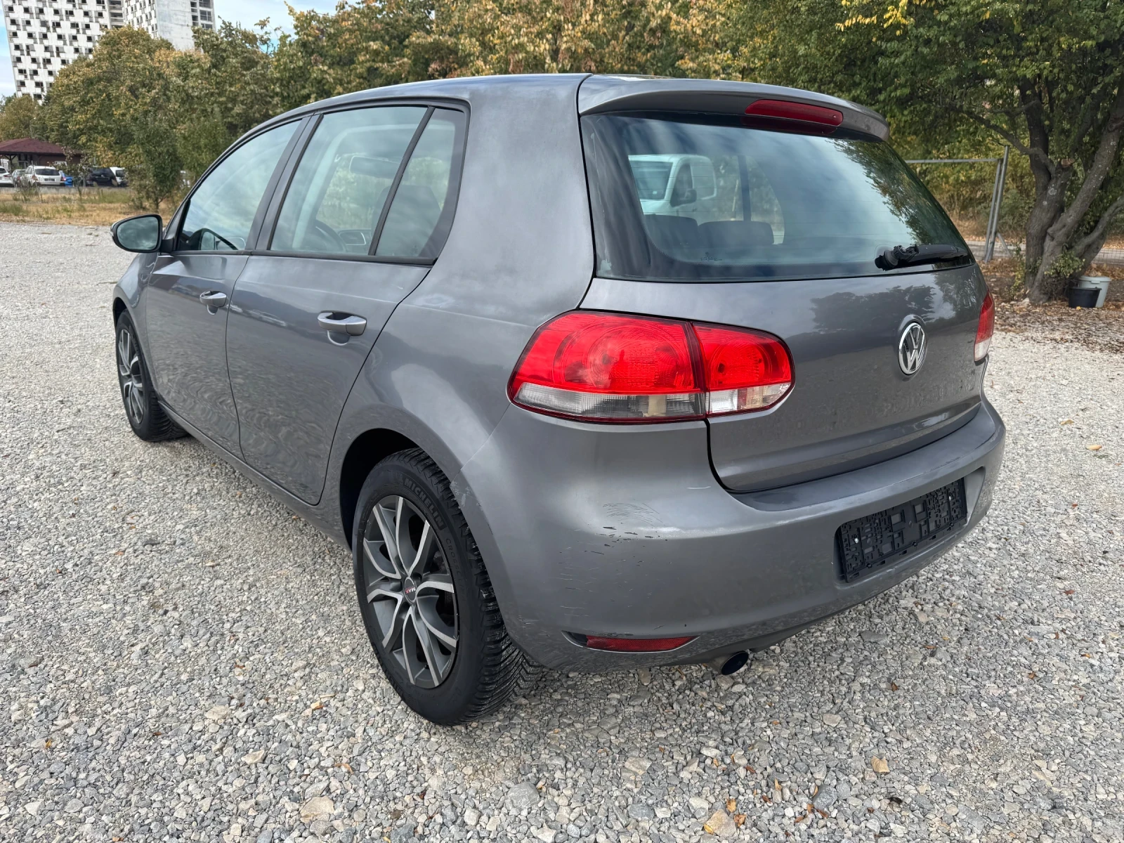VW Golf 1.6tdi, снимка 3 - Автомобили и джипове - 56461014