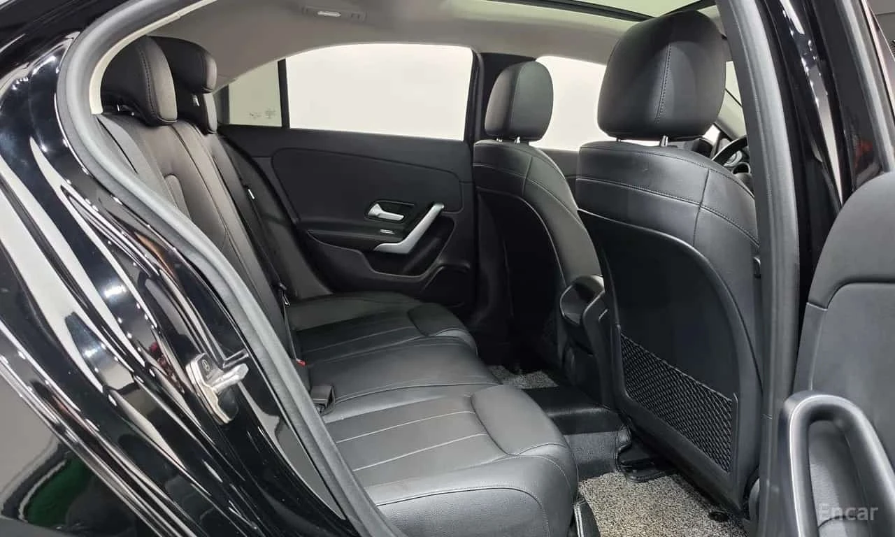 Mercedes-Benz A 220 Sedan * ��� ������������ ������ | Mobile.bg � ����������� 11