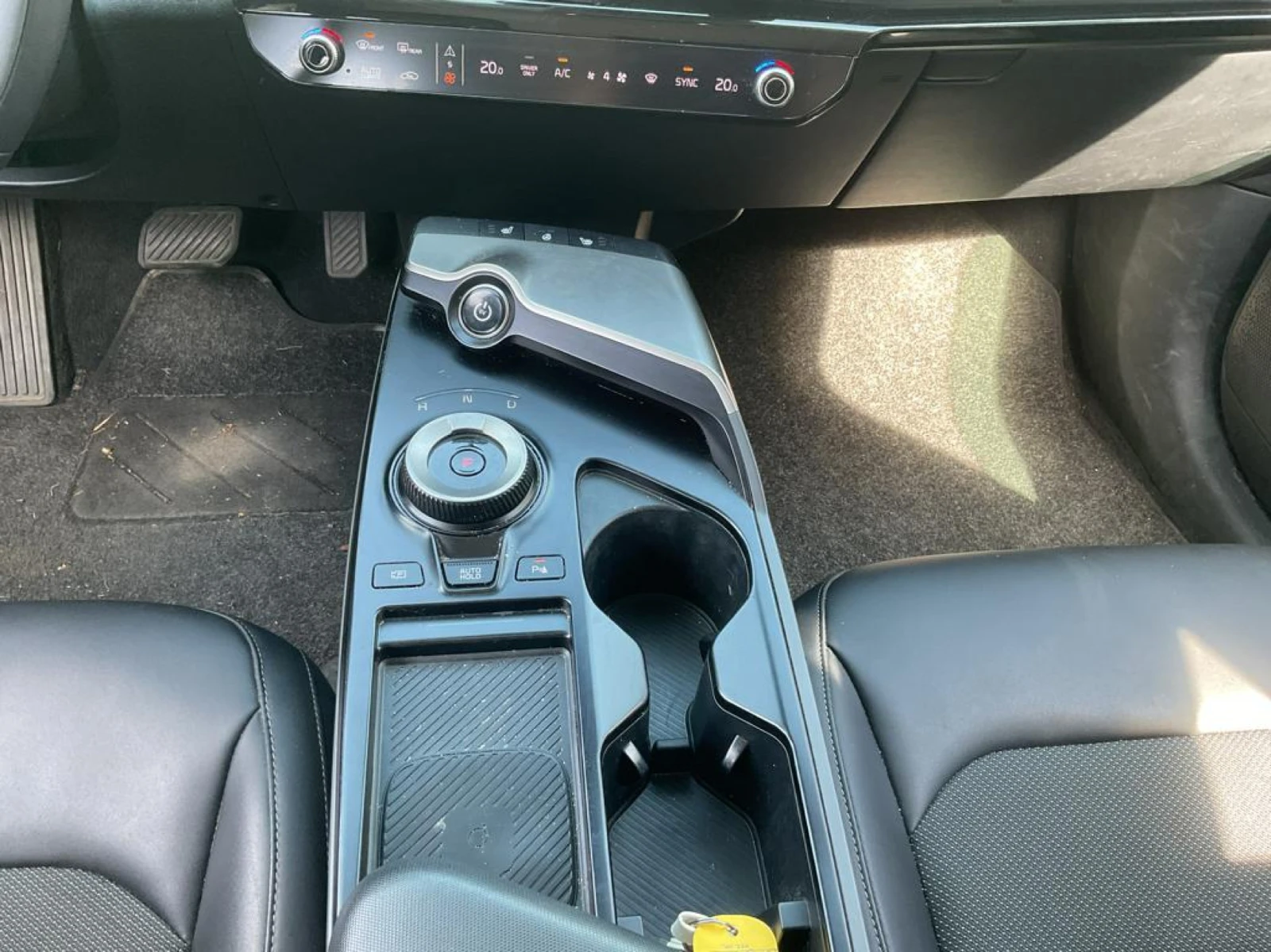 Kia EV6 Long Range LED Navi Camera Leather, снимка 16 - Автомобили и джипове - 56653008