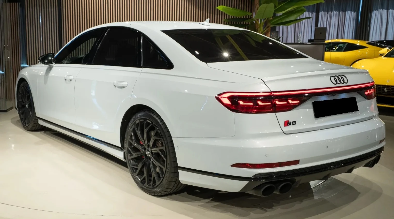Audi S8 4.0 V8 TFSI quattro, снимка 3 - Автомобили и джипове - 56655714