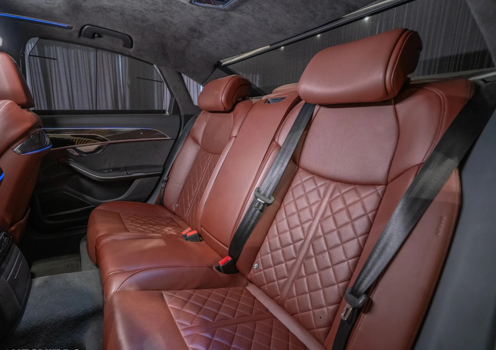Audi S8 4.0 V8 TFSI quattro, снимка 9 - Автомобили и джипове - 56655714