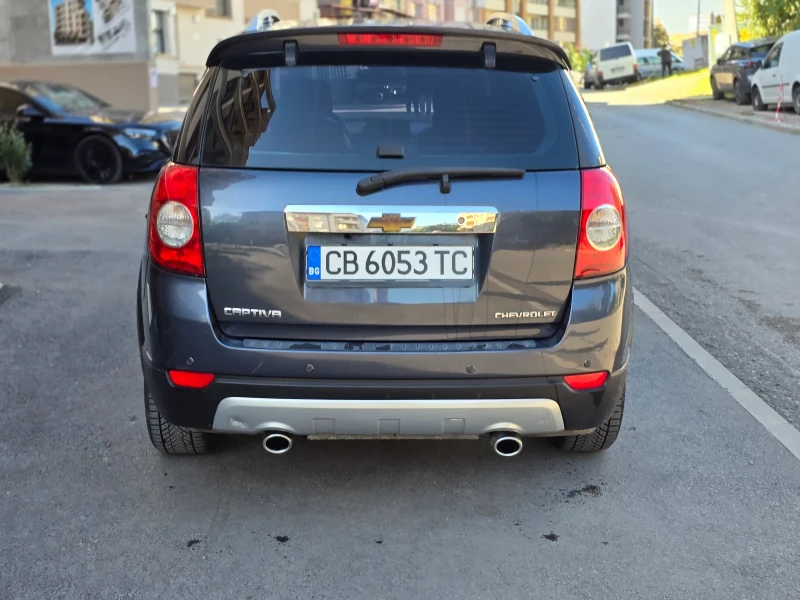 Chevrolet Captiva 3.2, снимка 4 - Автомобили и джипове - 47446077