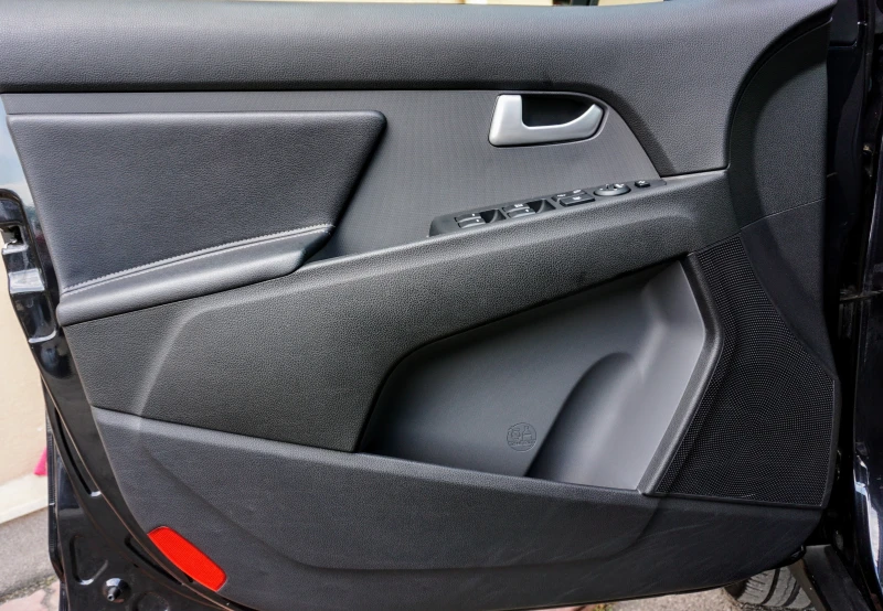 Kia Sportage 1.7CRDI ACTIVE , снимка 5 - Автомобили и джипове - 50714332