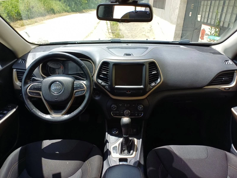 Jeep Cherokee 3.2 V6 начасти, снимка 10 - Автомобили и джипове - 52543609