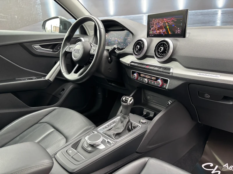 Audi Q2 35TDI S-Line , снимка 12 - Автомобили и джипове - 52388160