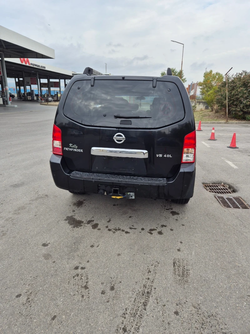 Nissan Pathfinder, снимка 8 - Автомобили и джипове - 52475597