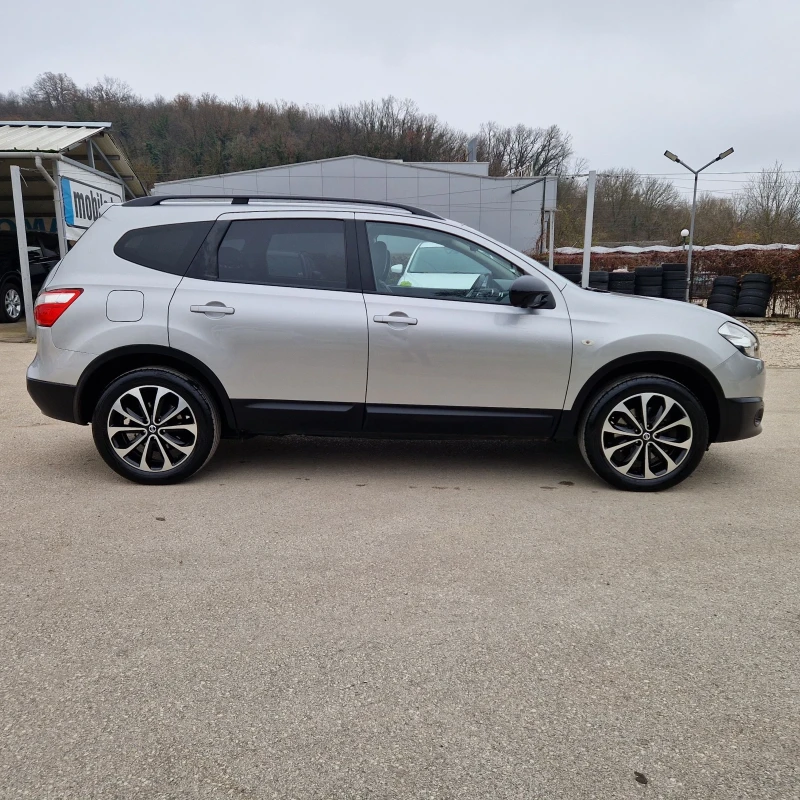 Nissan Qashqai 2.0 4Х4 7-МЕСТА/НАВИ/КАМЕРА360/ПАНОРАМА/ШВЕЙЦАРИЯ , снимка 7 - Автомобили и джипове - 52651236