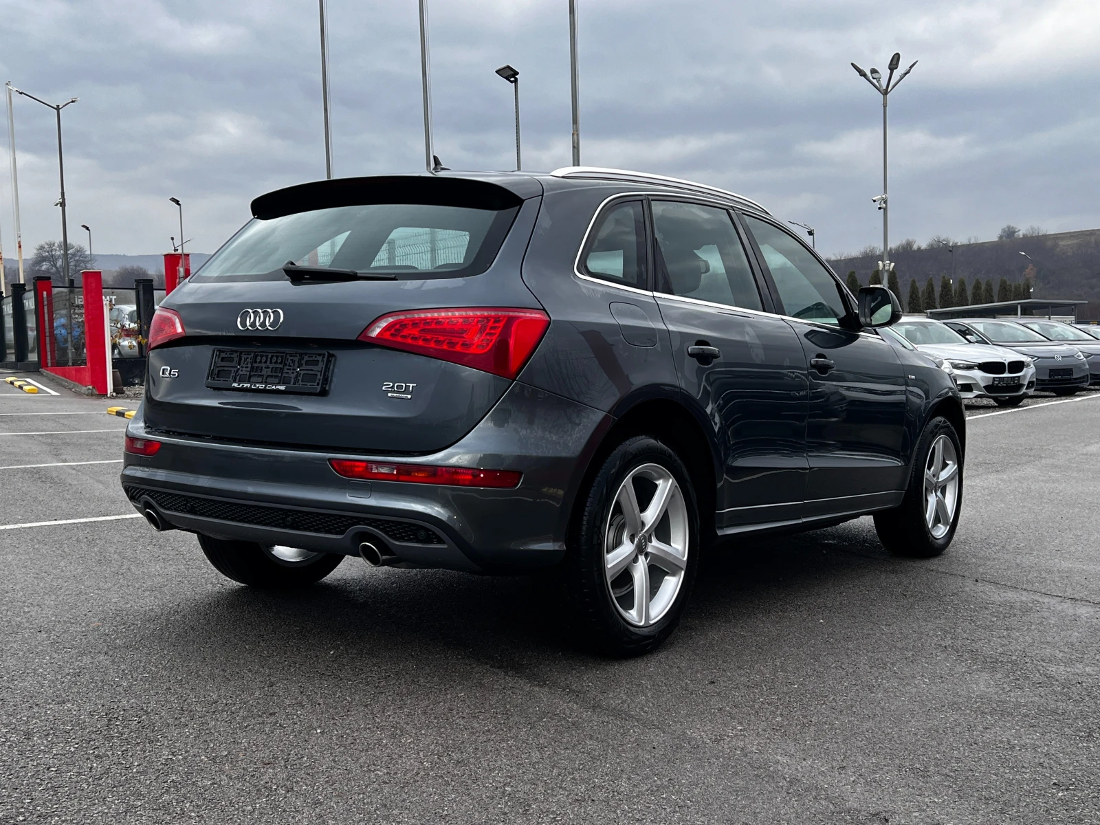 Audi Q5 2.0TFSi S-Line 125хил.км КАТО НОВА - изображение 4