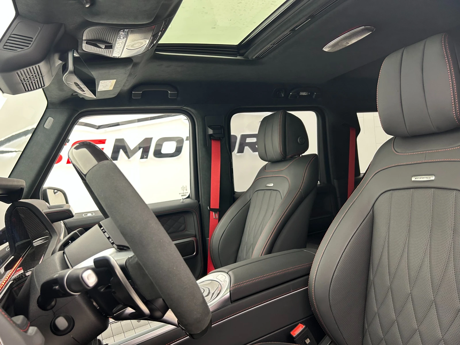 Mercedes-Benz G 63 AMG MANUFAKTUR  - изображение 8