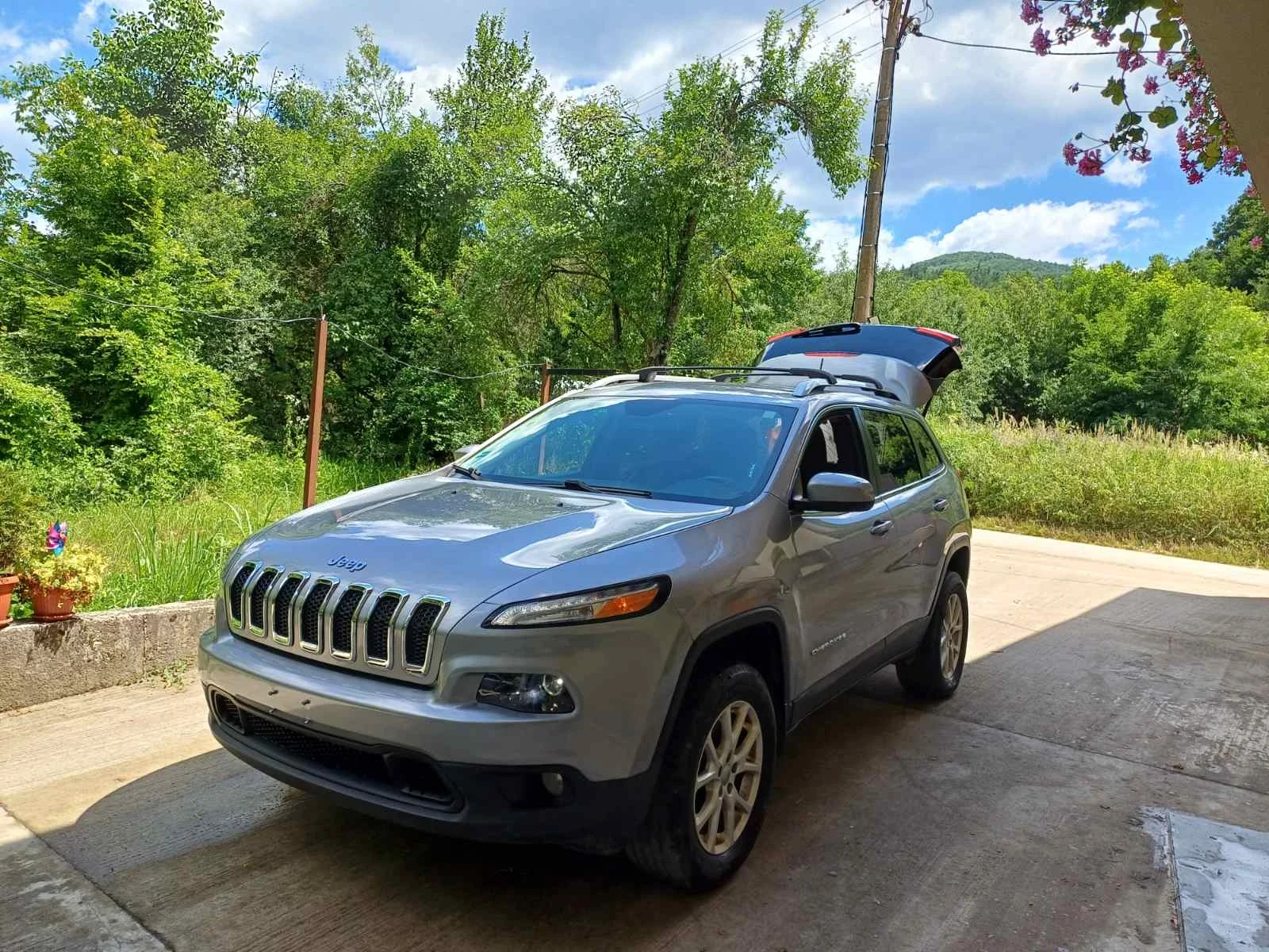 Jeep Cherokee 3.2 V6 начасти - изображение 2