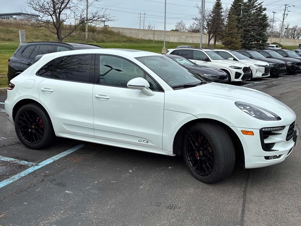 Porsche Macan * GTS * CARFAX * БЕЗ ПЪРВОНАЧАЛНА ВНОСКА - изображение 3