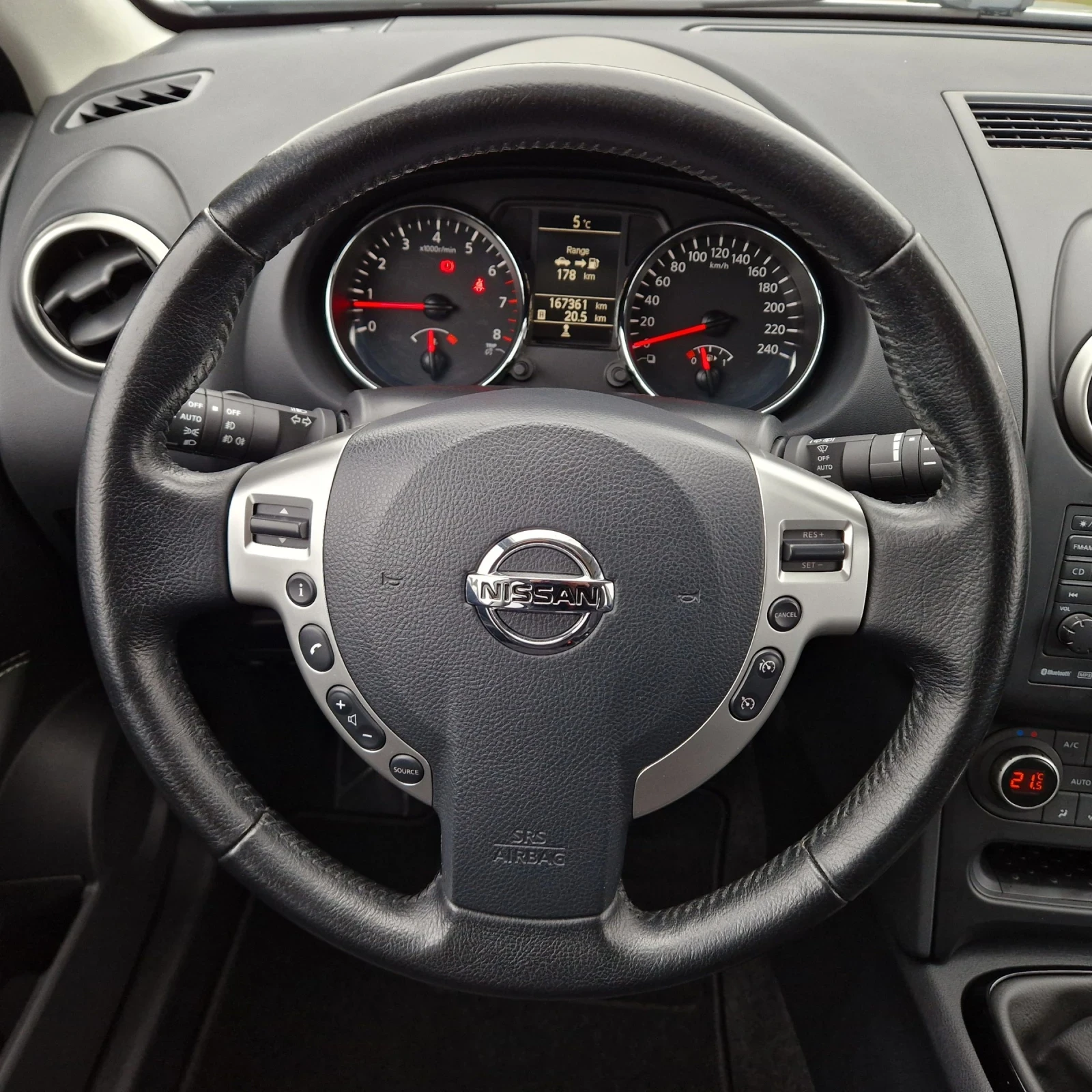 Nissan Qashqai 2.0 4�4 7-�����/����/������360/��������/���������  | Mobile.bg � ����������� 15